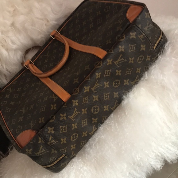 LOUIS VUITTON LUGGAGE - Picture 4 of 7